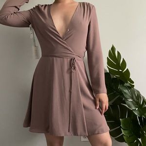 BRAND NEW ARITZIA WRAP MIDI DRESS